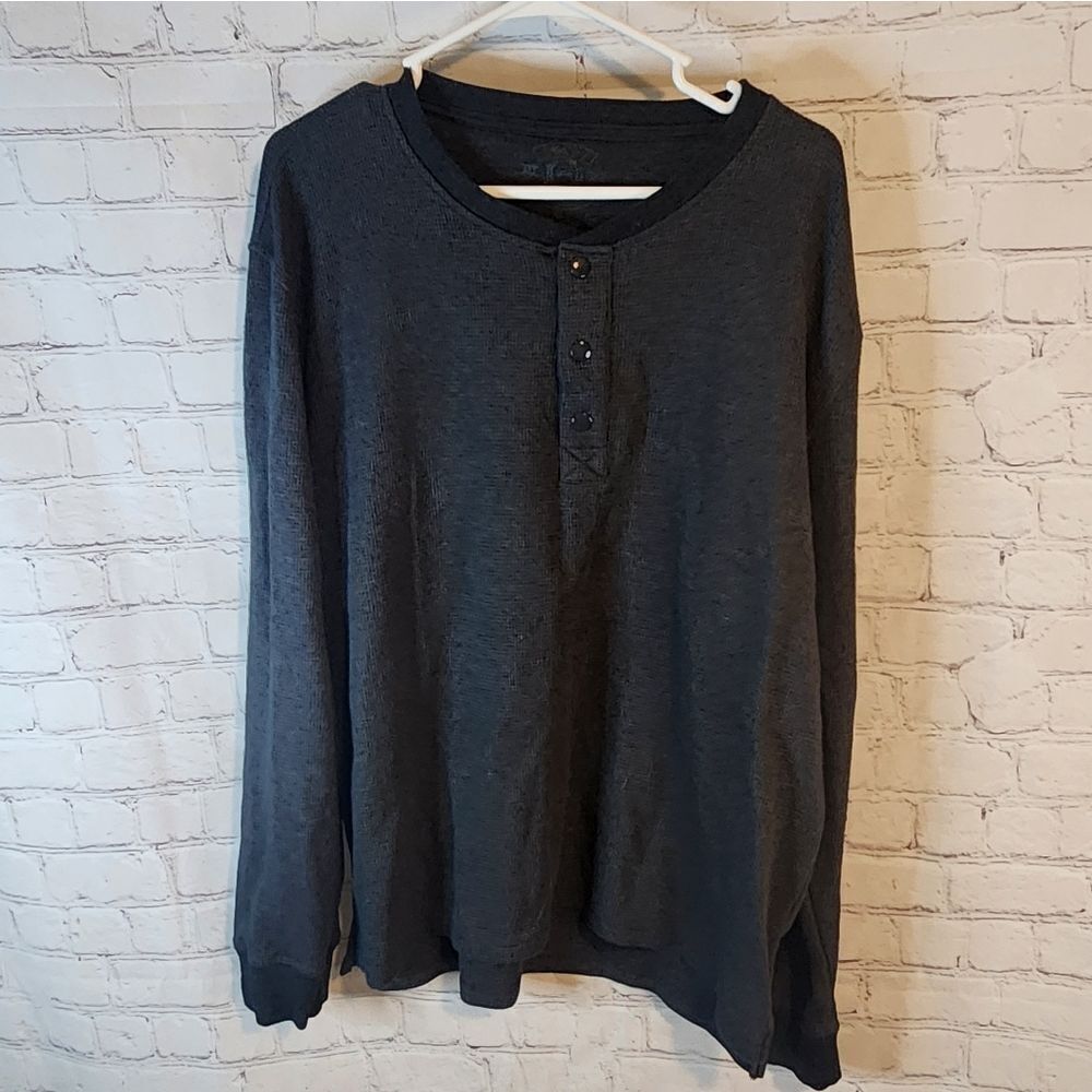 Men's Victory Sportswear button-up sweater, size XL